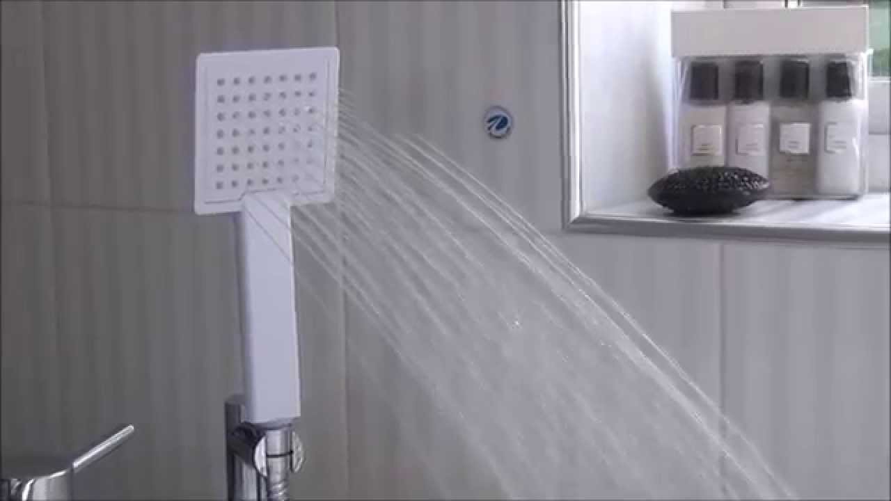 Square Venturi Air Single Mode Shower Head In White from Byretech