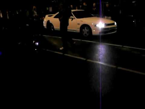 BMW E30 Vs Nissan Skyline R33 RB25