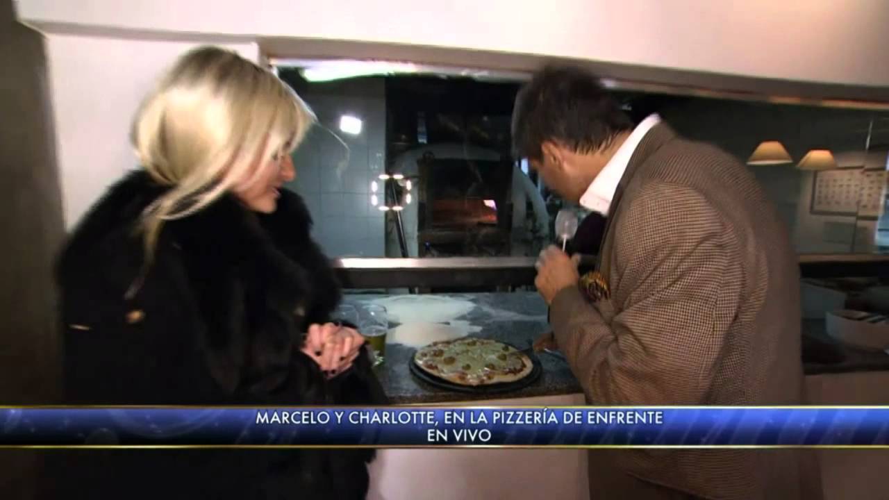 Showmatch 2012 - Pizza y cerveza para Charlotte