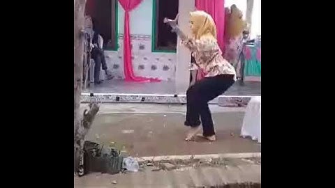 Goyangan ibu cantikkk nari jaipong