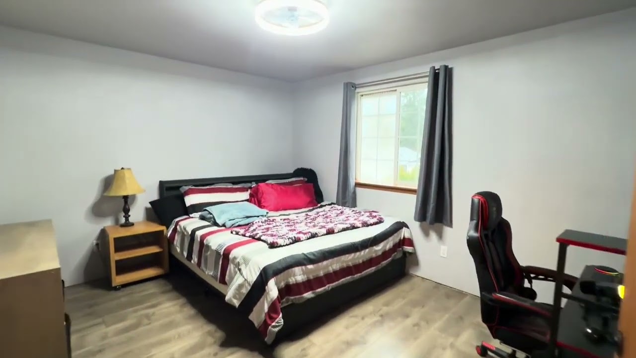 20509 Fifth Avenue Ct E tour