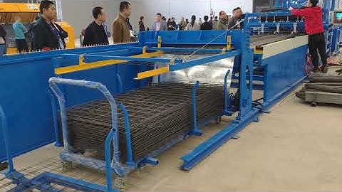 Roll wire mash welding machine with mesh cutting machine for building mesh and chicken cage panels