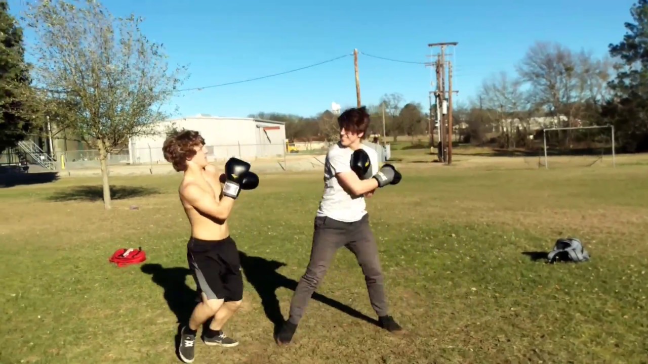 Collin Ritchie Boxing Dakota Vs Collin - Backyard Boxing - YouTube