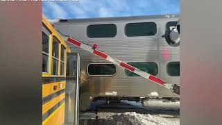 School bus driver gets kids to safety minutes before train crash | ABC7 Chicago