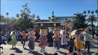 Knott’s Express - PEANUTS Trolley Show - Knott’s Berry Farm