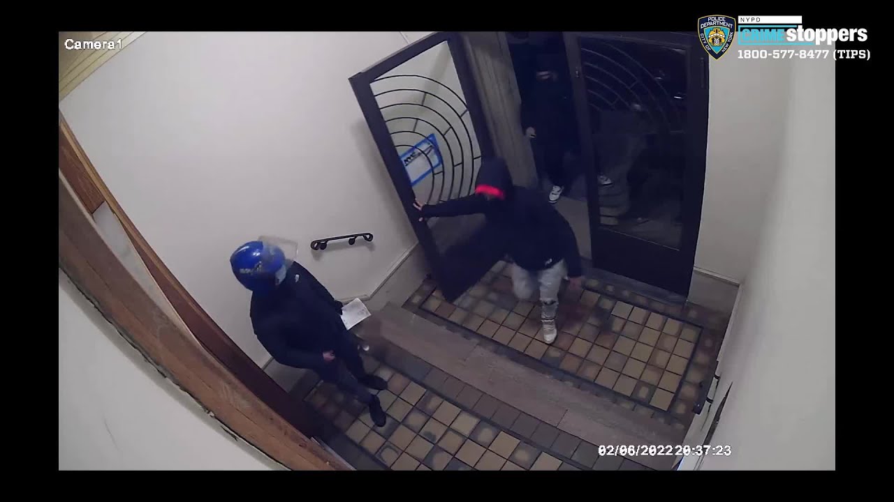 NYPD looking for group of violent robbers - YouTube