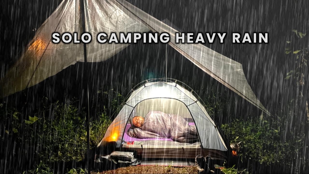 SOLO CAMPING HEVY IN RAIN - HIKING IN LONG HEAVY RAIN NON STOP - ASMR ...