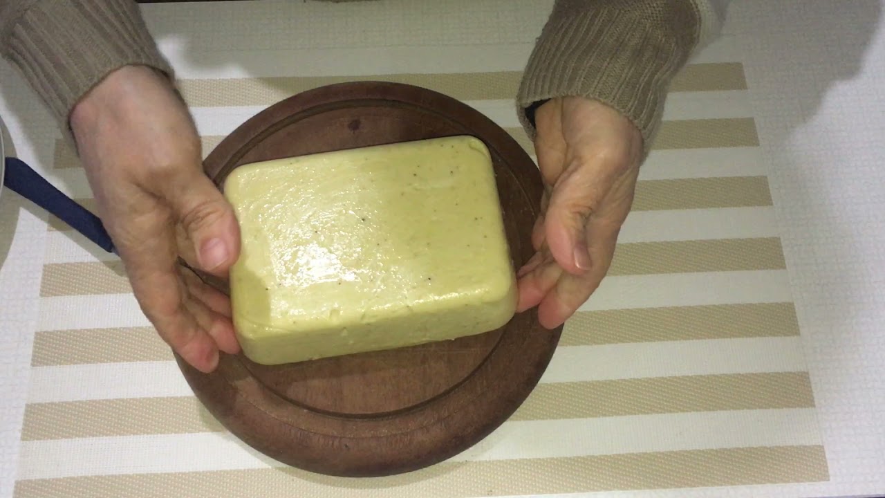 Queijo cheddar vegano  para ralar e fatiar não percam
