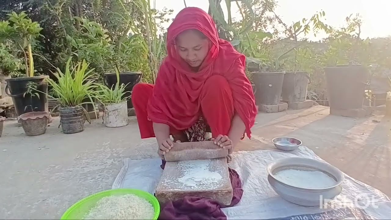 এই বছরের প্রথম দুধ চিতই পিঠা খাচ্ছি 