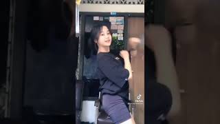 goyang Tik tok Macarena nyut nyut