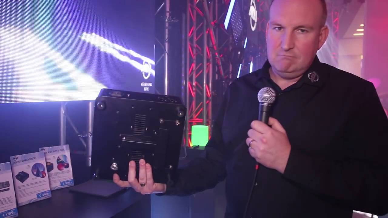 American DJ Wifly Chameleon Wireless Battery LED Wash Light