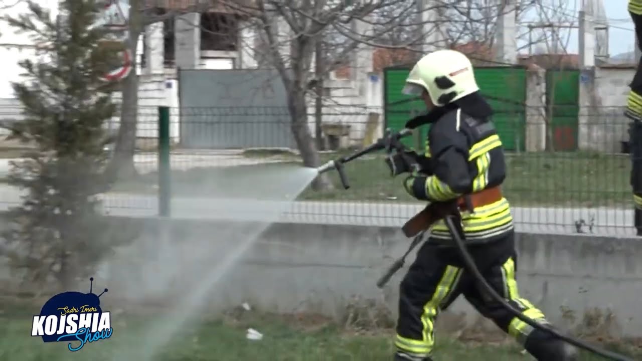 Tensionohet situata Zjarrfiksat duan ta gjobisin Moderatorin i therrasin Policin!