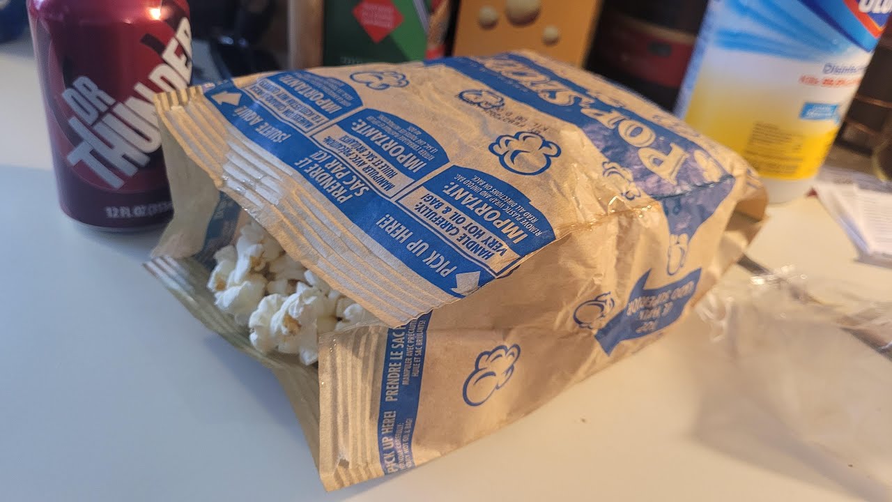 How to make microwaved Popcorn!