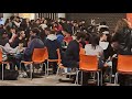 شوفو معايا الناس دايرا حفلة في الحومة شوفو معايا النظام و الأمان أو كلاشي ظحك وناشط متنساش ليك 