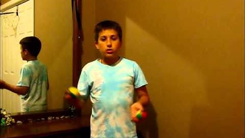 Learn 3 ball Juggling Trick: The Box (Tutorial)