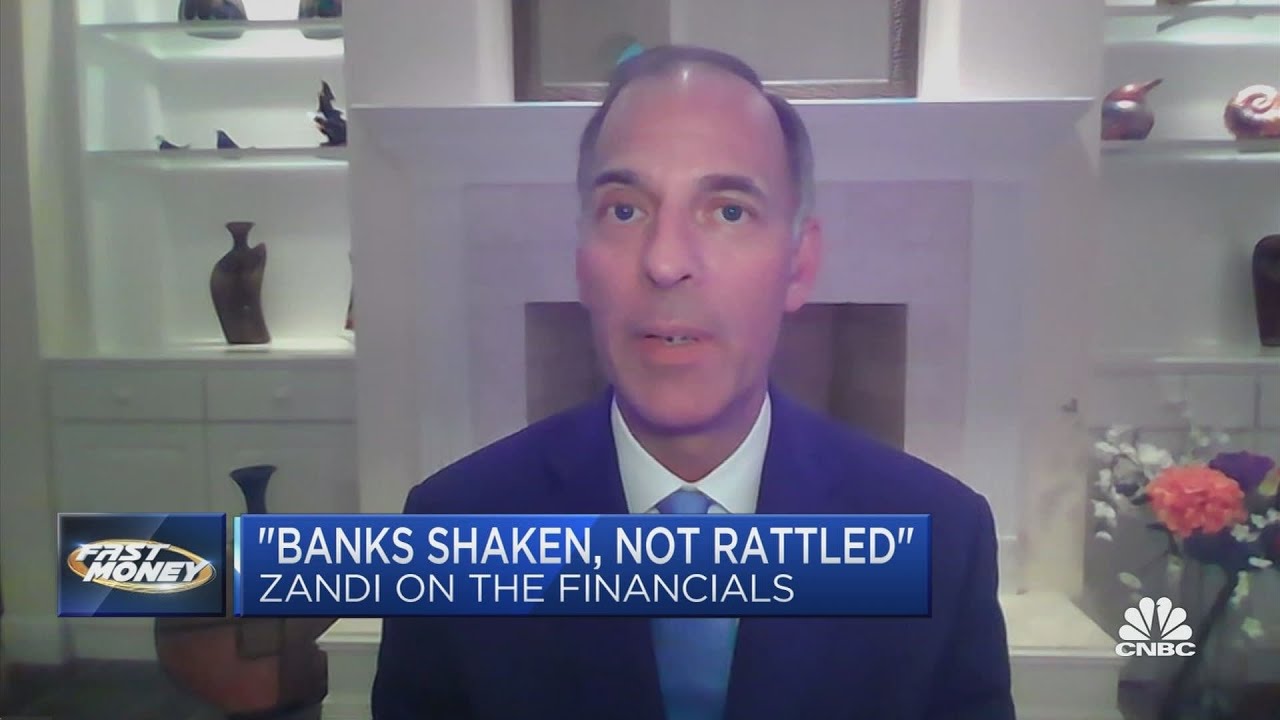 Fed should pause here, says economist Mark Zandi YouTube