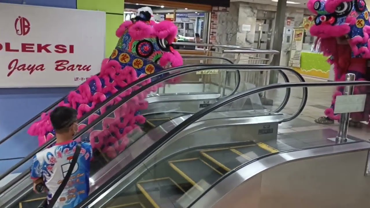 Tarian Singa di Kompleks PKNS Shah Alam #Lion #CNY #2023