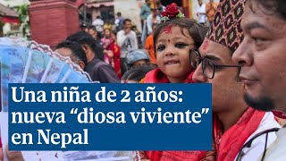 Una Niña De Dos Años Es Entronizada Como La Nueva Diosa Viviente De Nepal