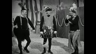 The Three Stooges - Three Little Twirps