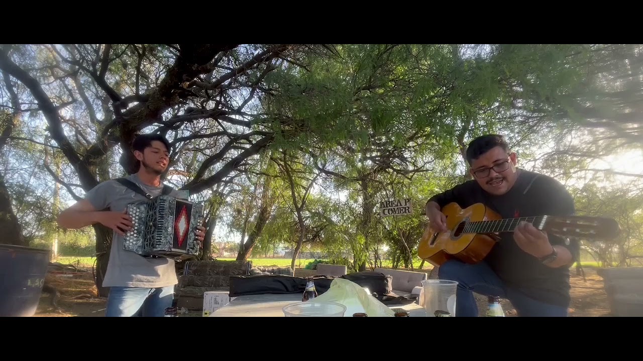 Las Mañanitas en tono de Sol - YouTube
