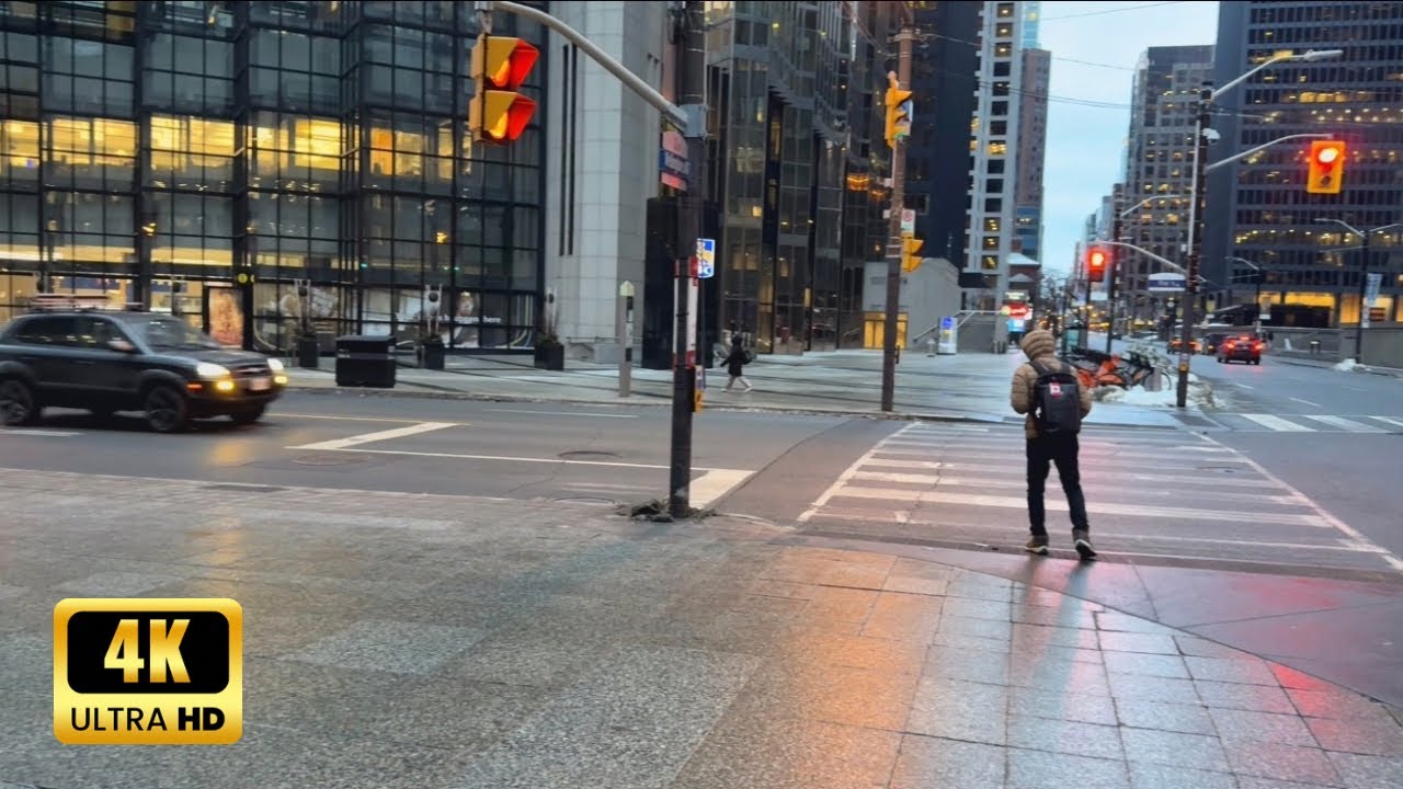 Early morning walk on Wellington St Downtown Toronto 🇨🇦