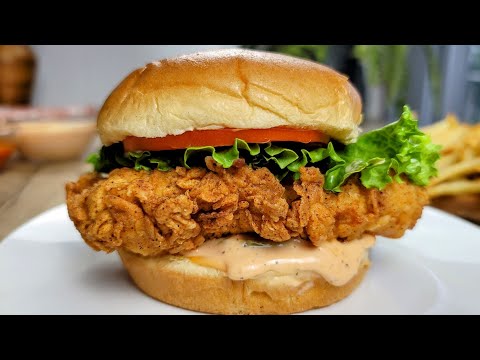 برجر دجاج رائع بصلصة خاصة رائعة خطيييرة الطريقة الصحيحة لتتبيل الدجاج   