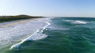 mood : relaxing ocean waves with ambient, sensory music to fall asleep to