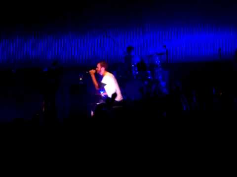 Editors The Racing Rats UEA Live Norwich 2009 - YouTube Music