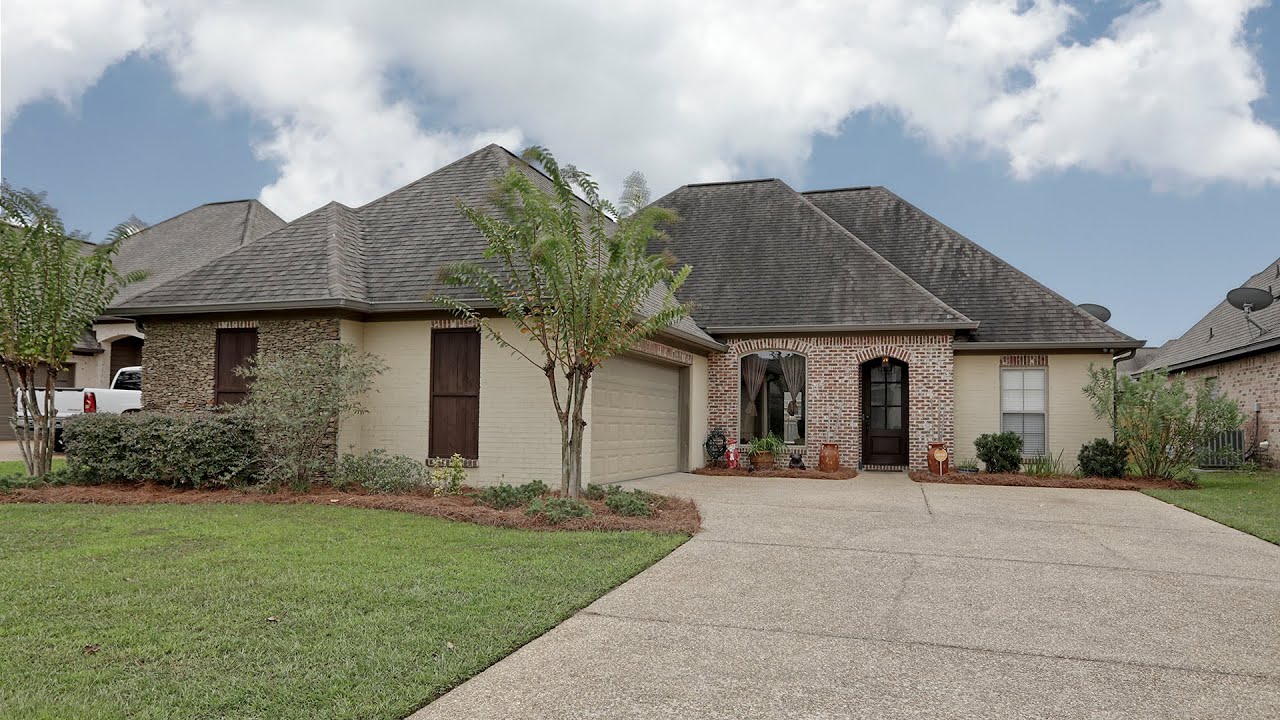306 Siltstone Ridge House for Sale in Brandon, Mississippi Loretta Martello Front Gate