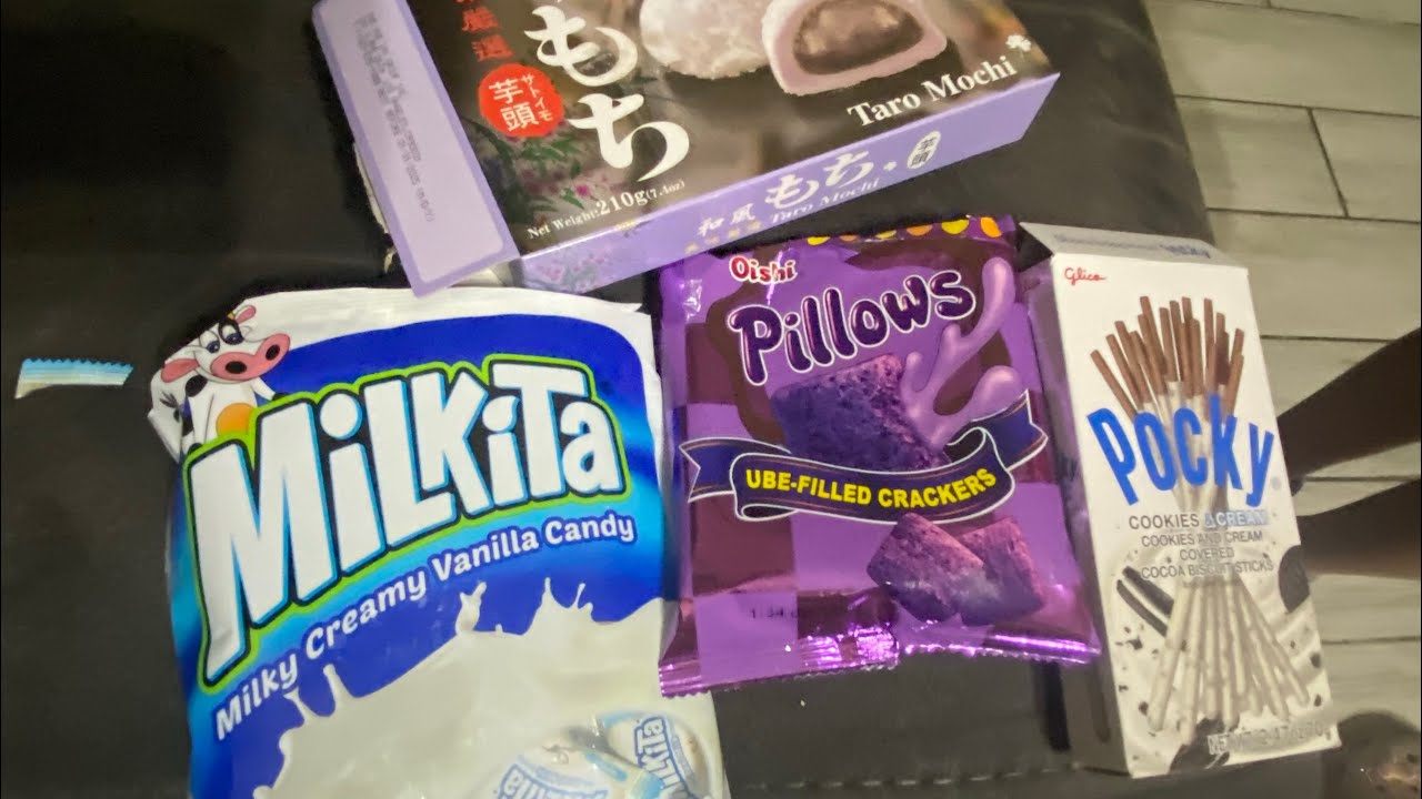 Trying some Asian snacks (READ DESC) - YouTube