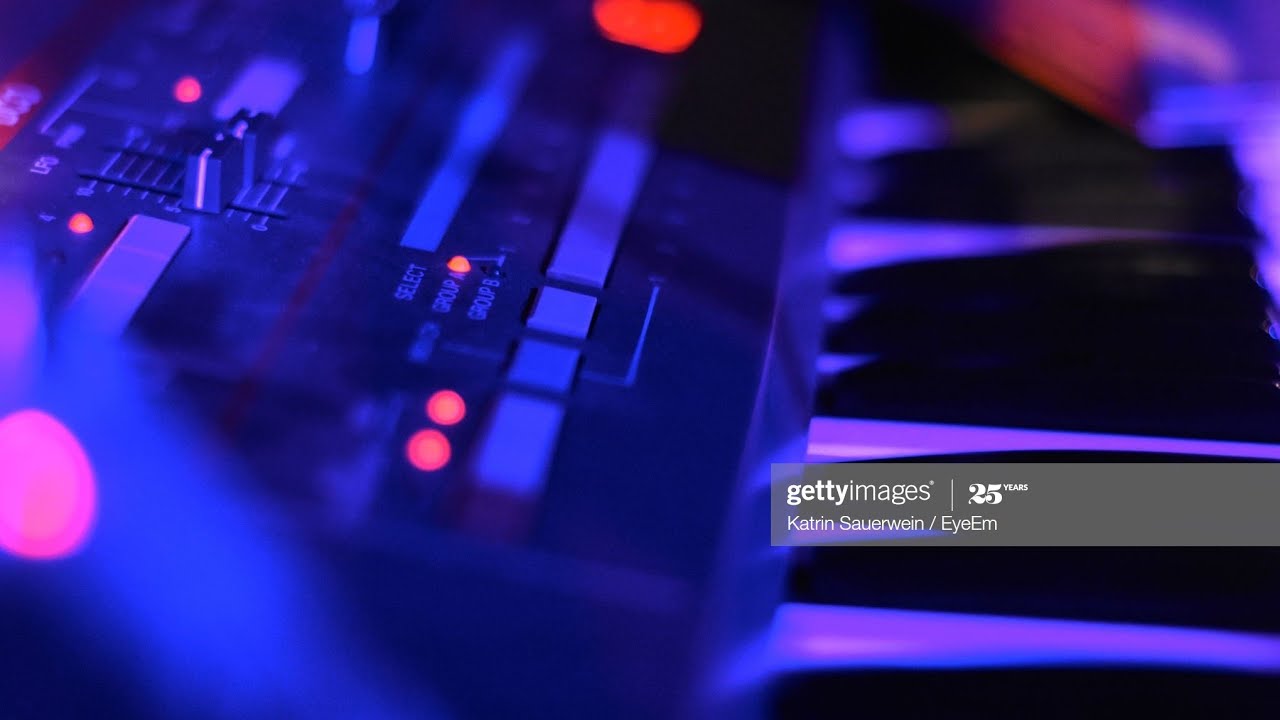 Simona & Happy Music - L'universo per me - Pianobar Easy Listening Live Music