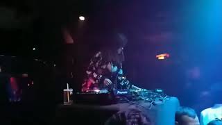 Dj vika mAntull