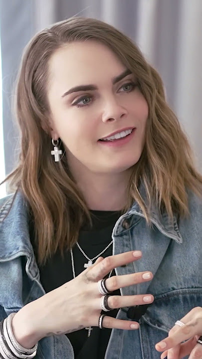 Behind the Scenes: Cara Delevingne on Layering Jewelry | APM Monaco