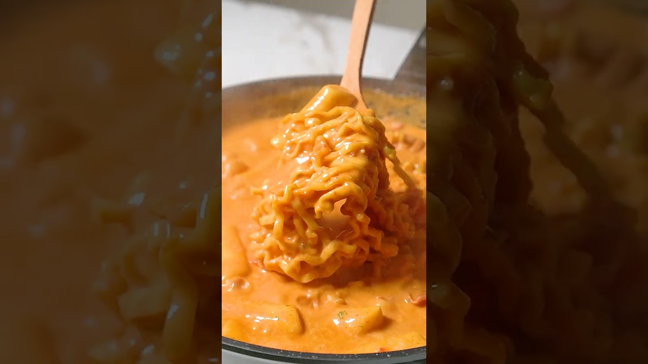 까르보불닭 떡볶이 Carbo Buldak Tteokbokki 까르보불닭 떡볶이 Carbo Buldak Tteokbokki