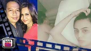 HOT, Anggita Sari Ditemani Vicky Prasetyo Tidur Telanjang Dada