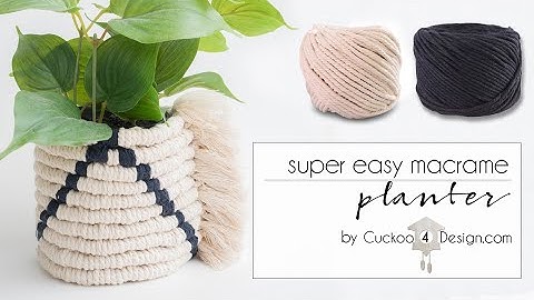 easy macrame planter sleeve