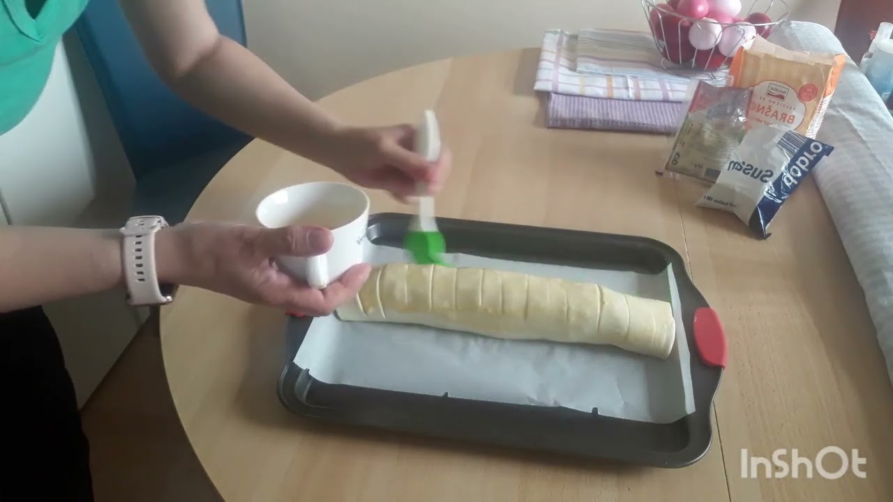 Slani rolat od lisnatog testa - brzo, lako i dekorativno