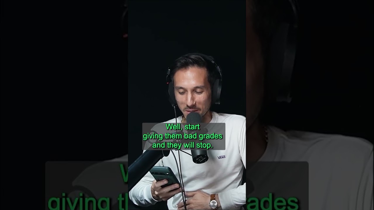 How to stop bullying - Comment the word 'pod' for full eps!