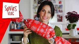 Travel Tips: How to Travel with Christmas Gifts: Hassle-Free Holiday