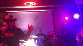 Truck. The Bottle. Song Le Royal Pine. Milwaukee, Wisconsin. Milwaukee Day. 414