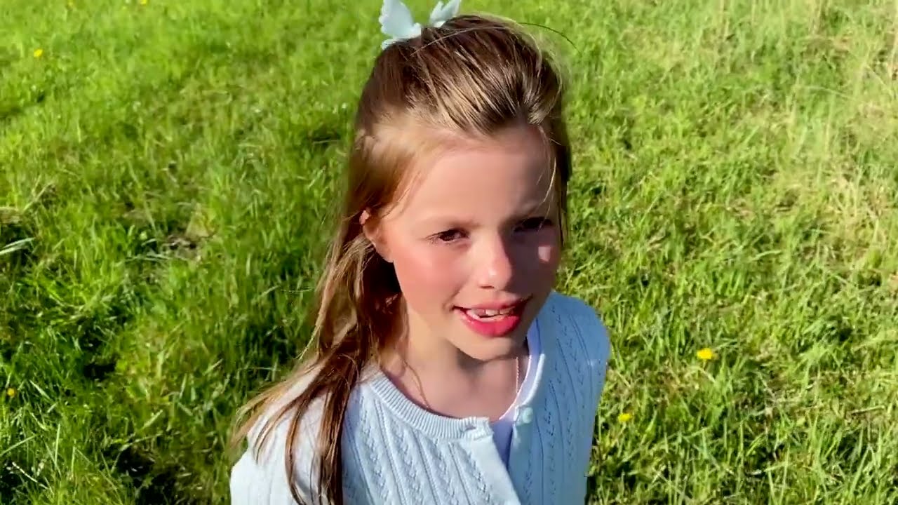 Hollizia feat. Jimmy Gee - Kann mich irgendjemand hörn'? Cover