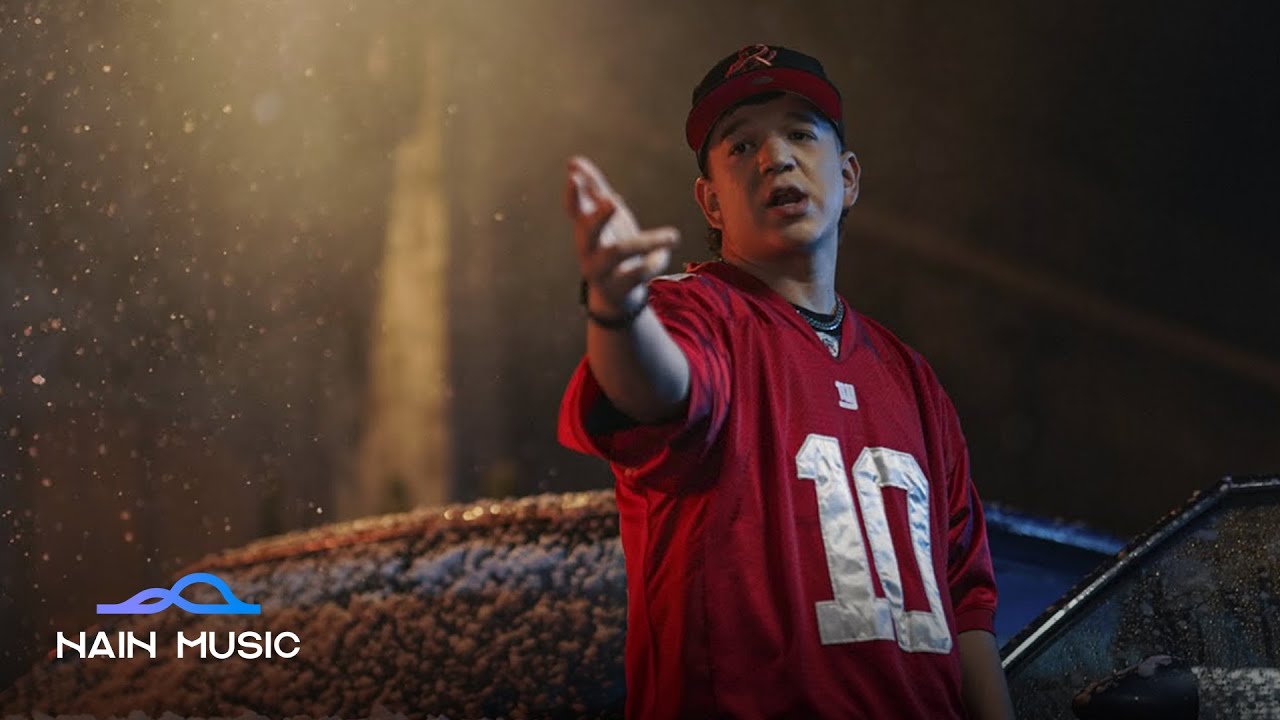 在 YouTube 上观看 Gabriel EMC - Frio Nevera (Video Oficial) 在 YouTube 上观看 Gabriel EMC - Frio Nevera (Video Oficial)