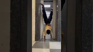 Handstand Tutorial #handstand #tutorial #fitness #shorts #gymnastic #acrobatics #flip #calisthenics
