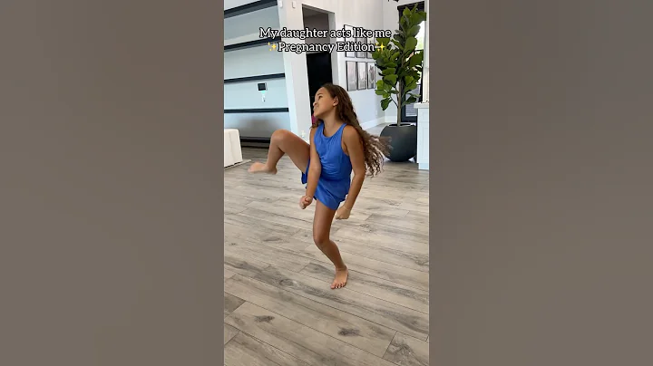 I cannot with her 😭🤣 #pregnancy #momdaughter #funny #pregnancythings #pregnant #pregnanthumor