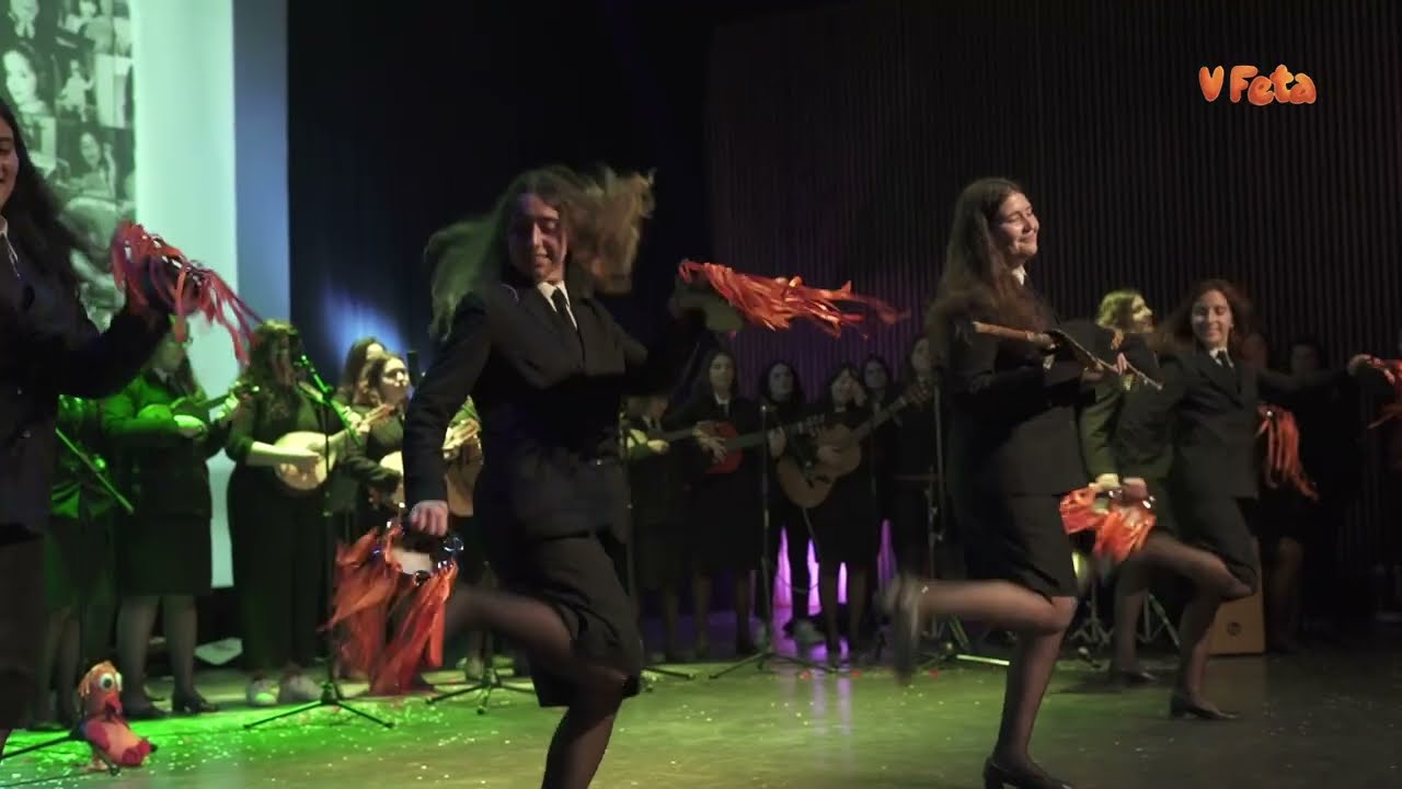 ATITUNA  -  Tuna Feminina da Faculdade de Psicologia e de Ciências da Educação | Leve como uma Pena