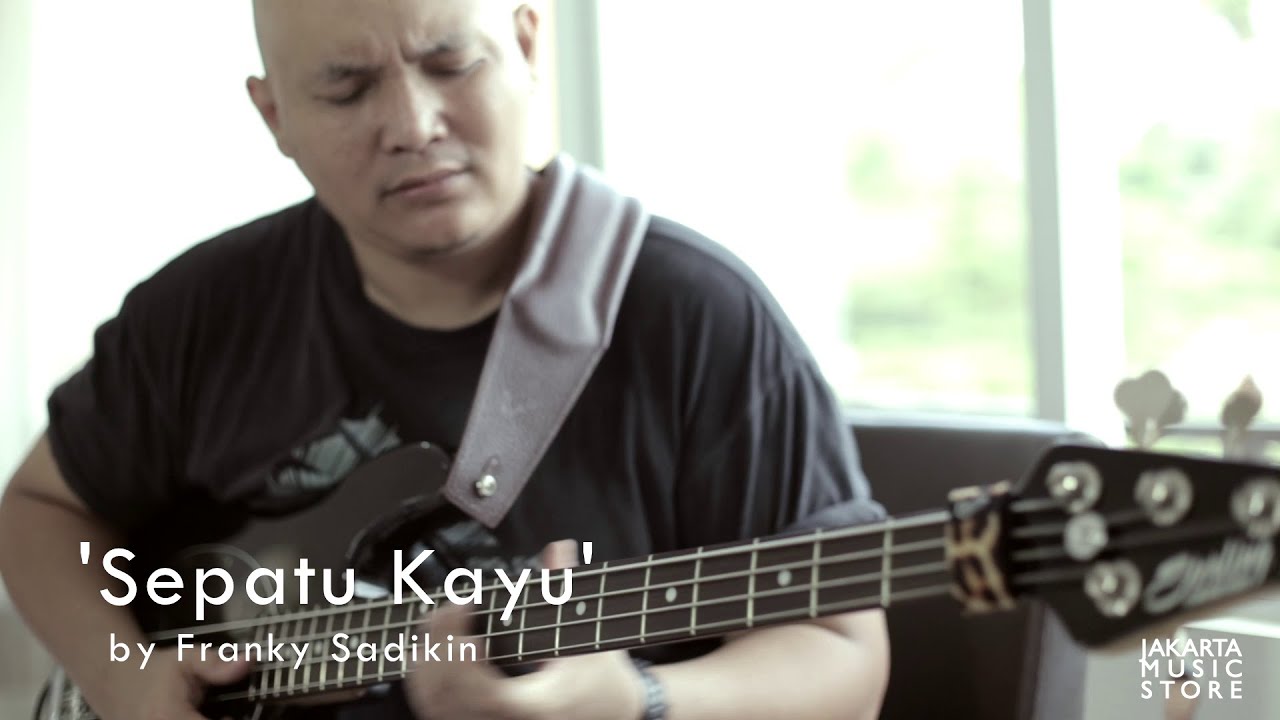 FRANKY SADIKIN | SEPATU KAYU | SOLO BASS (Using MTD Strings) - YouTube