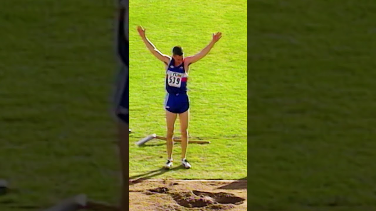 Jonathan Edwards rewrote triple jump history in Gothenburg 1995 at the #WorldAthleticsChamps 🔥