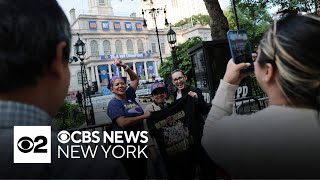 Dozens of fans begin lining up for Knicks parade in NYC