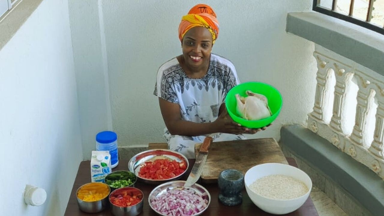 Simple Ingredients, Incredible Taste! 😋 Yogurt Chicken & Aromatic Spiced Rice In My Balcony Kitchen!