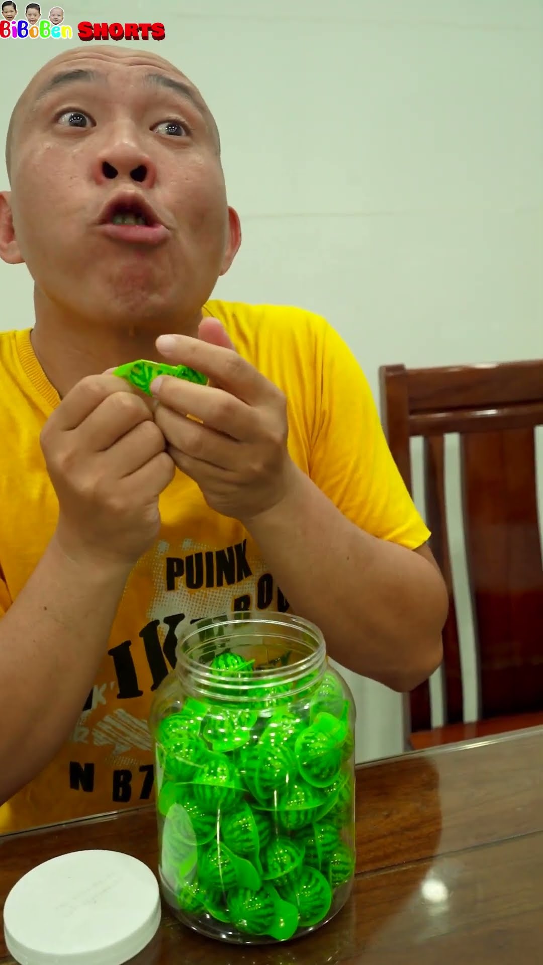 Funny video | Candies thief???